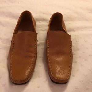 Burberry Tan loafer, size 39 1/2